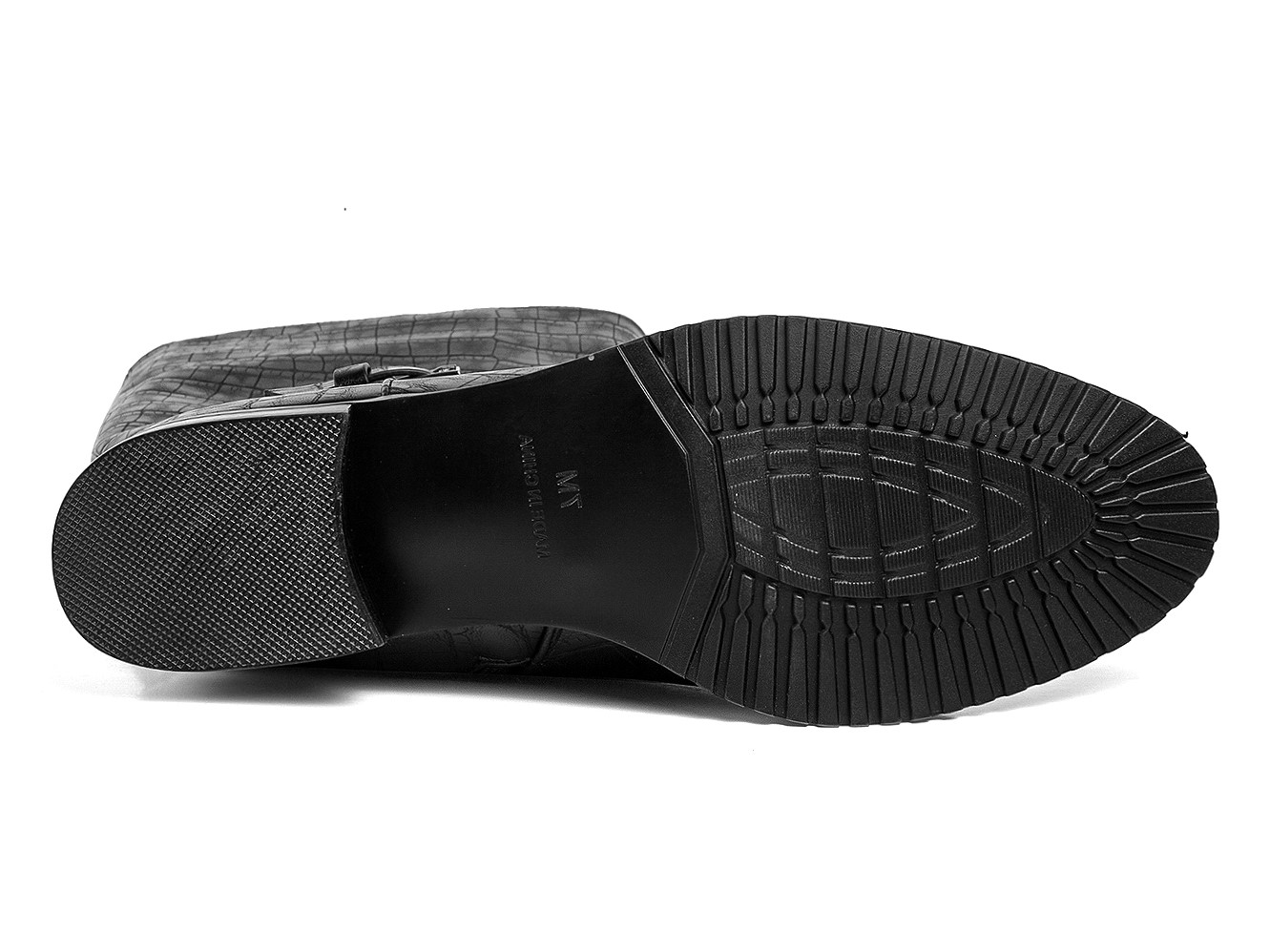 Adult hotsell croc boots